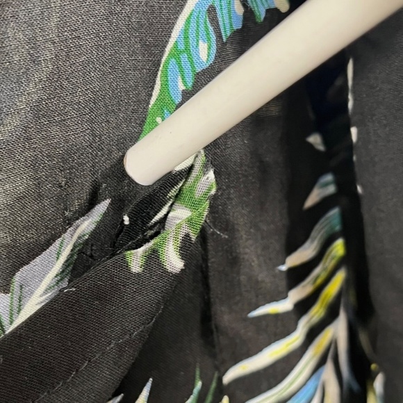 Short Sleeve Black Pineapple Hawaiian Shirt Men’s M. Button Front COJ Apparels - Picture 6 of 10